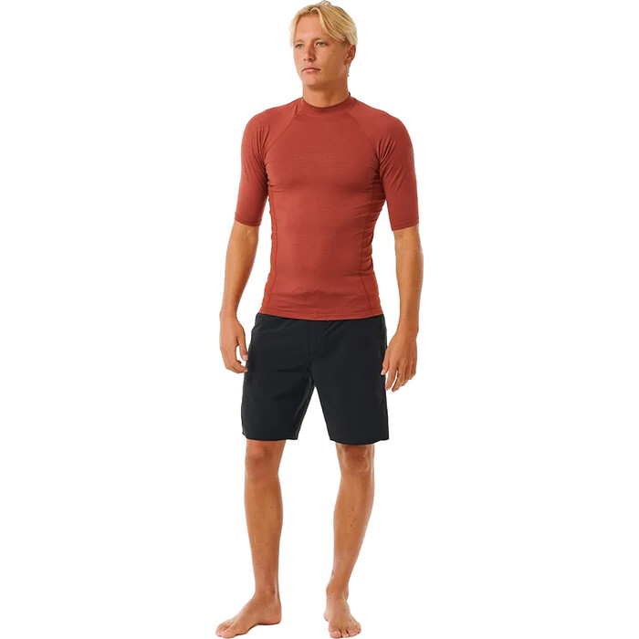 2024 Rip Curl Hombres Dawn Patrol Performance UPF Chaleco De Lycra De Manga Corta 14BMRV - Red Marle